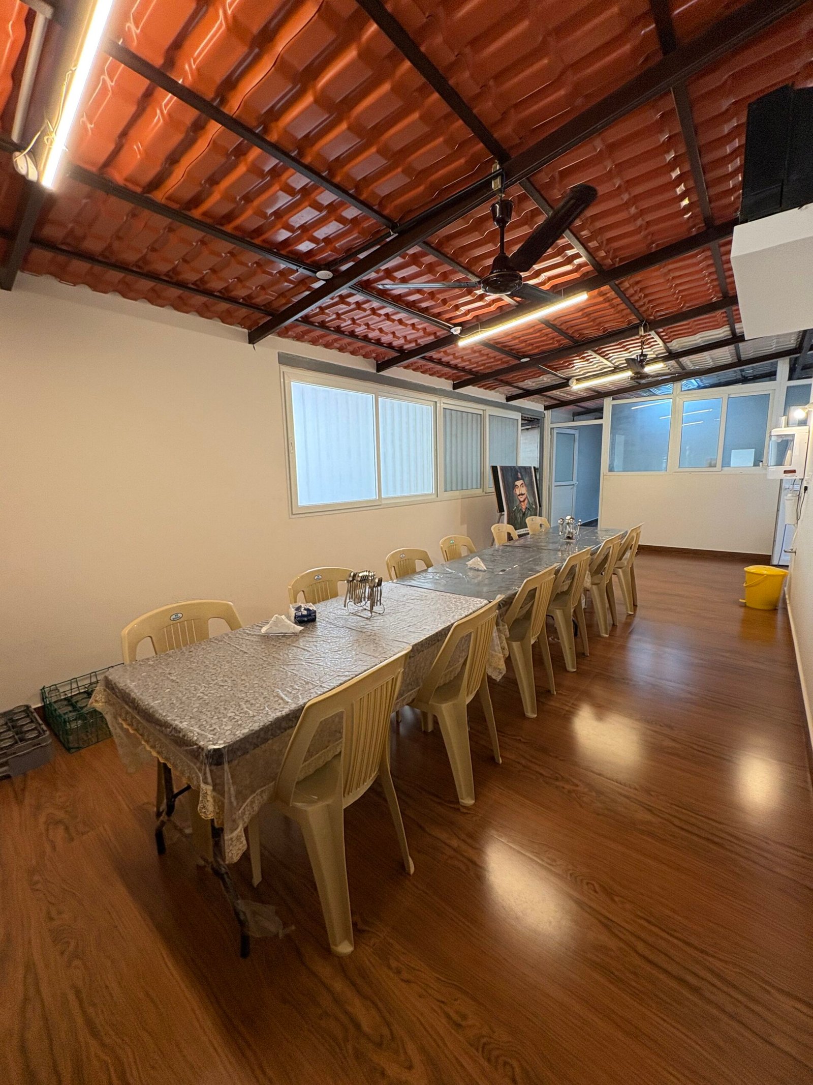 Dining area alternate